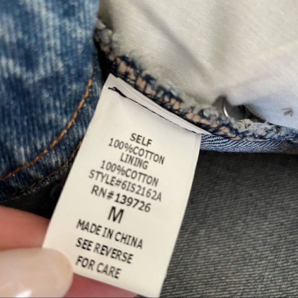 ð
ºEMBROIDERED Denim Mini Skirt - Picture 12 of 13